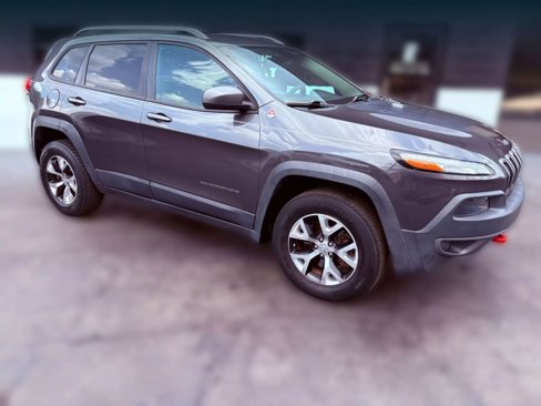 Used 2014 Jeep Cherokee Trailhawk w/ Cold Weather Group image 7