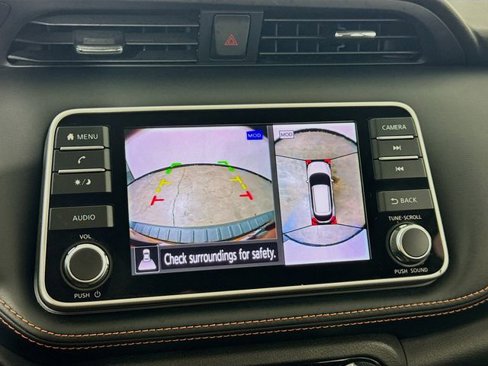 Used 2018 Nissan Kicks SR image 17