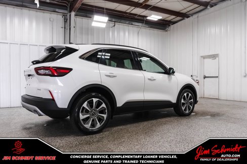 Used 2024 Ford Escape Platinum image 6