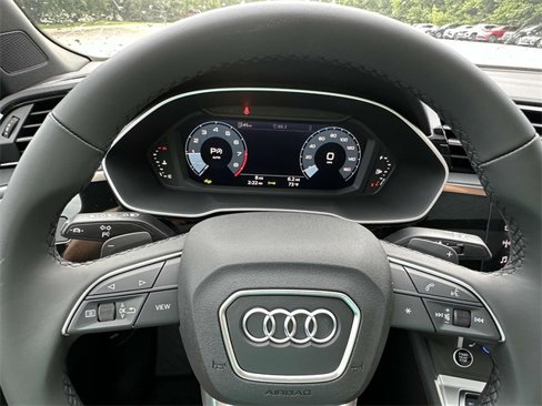New 2025 Audi Q3 2.0T Premium image 10