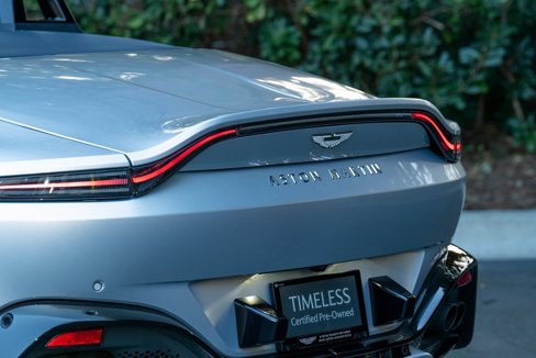 Used 2023 Aston Martin V8 Vantage Roadster image 25