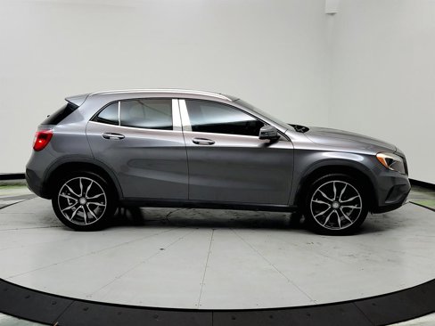 Used 2017 Mercedes-Benz GLA 250 image 4