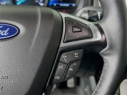 Used 2024 Ford Edge SEL image 7