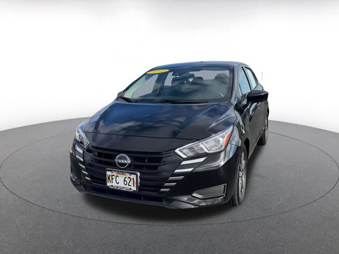 Used 2023 Nissan Versa SV image 7