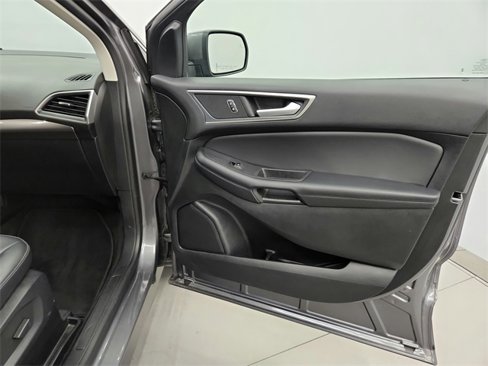 Used 2024 Ford Edge SEL image 34