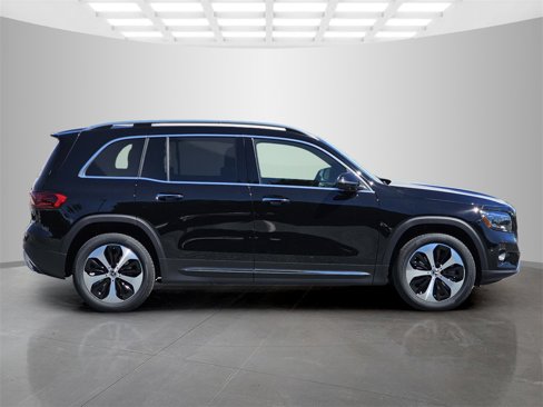 New 2025 Mercedes-Benz GLB 250 image 7