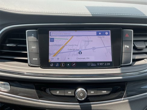 Used 2020 Buick Enclave Essence w/ Sound and Sites Package image 11