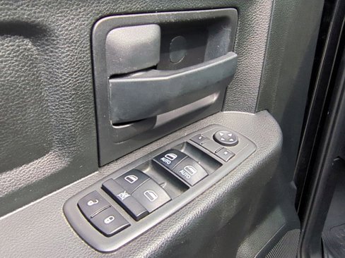 Used 2018 RAM 1500 Tradesman image 11