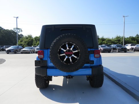 Used 2016 Jeep Wrangler Unlimited Sahara image 4