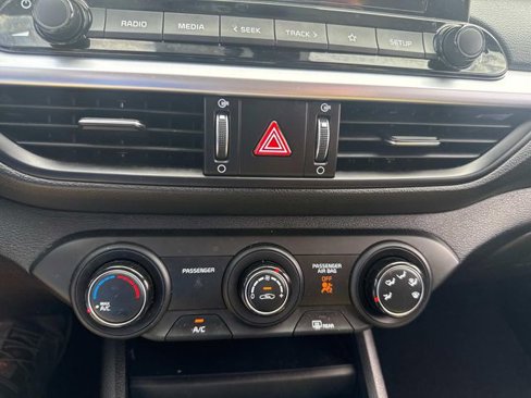 Used 2023 Kia Forte LXS w/ LXS Technology Package image 22