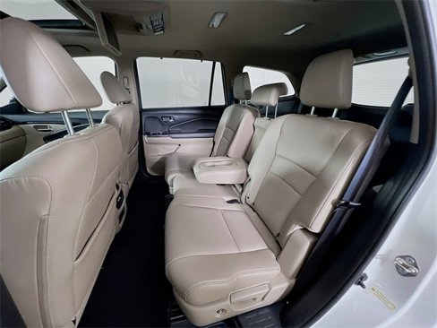 Used 2016 Honda Pilot Touring image 26