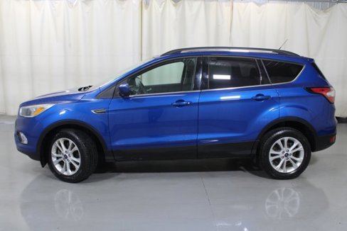 Certified 2018 Ford Escape SE image 2
