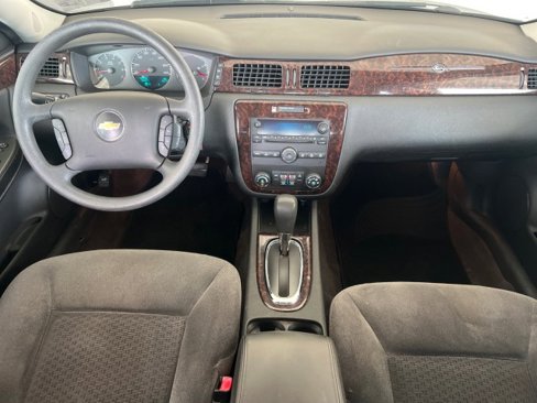 Used 2016 Chevrolet Impala LT image 20