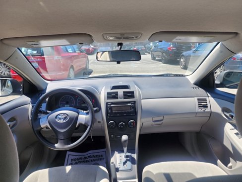 Used 2013 Toyota Corolla L image 19