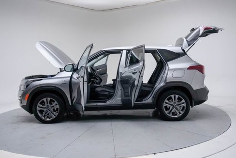 Used 2021 Kia Seltos LX image 21