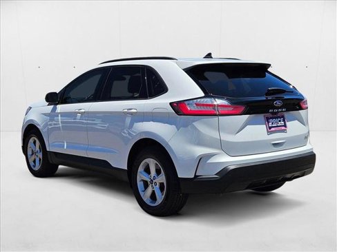 Used 2022 Ford Edge SE image 8