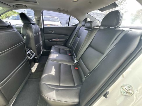 Used 2017 Acura TLX V6 image 17