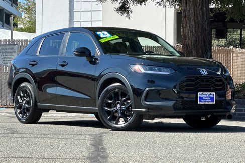 Used 2023 Honda HR-V Sport image 2