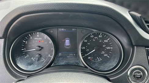 Used 2018 Nissan Rogue SV image 21