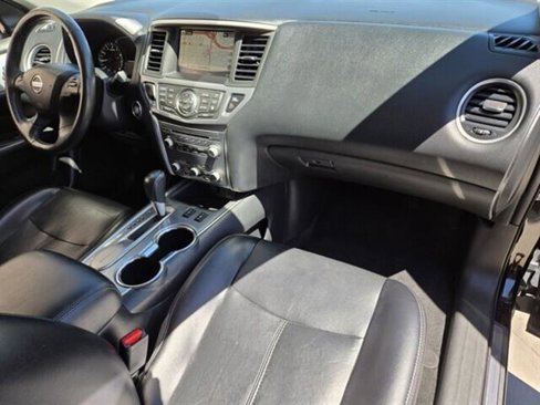 Used 2020 Nissan Pathfinder SL image 20