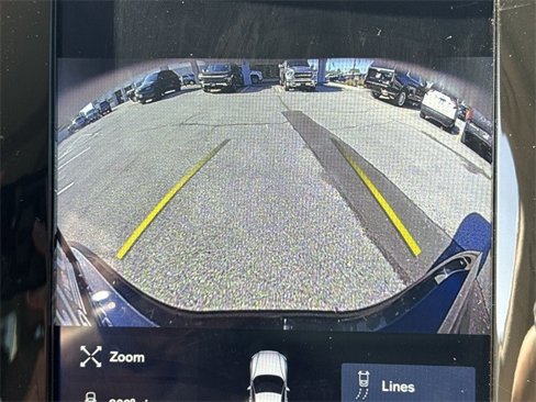 Used 2019 Volvo S60 T6 Momentum w/ Multimedia Package image 19