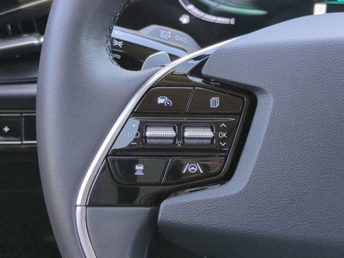 Used 2024 Kia Niro EX image 23