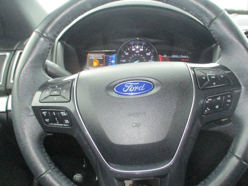 Used 2018 Ford Explorer Limited w/ Ford Safe & Smart Package image 10