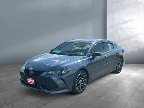 Certified 2019 Toyota Avalon XSE image 1