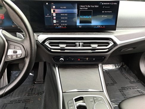 Used 2023 BMW 330e xDrive image 20