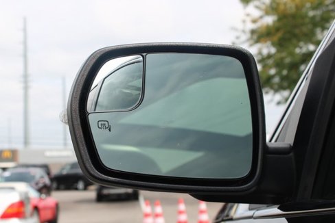 Used 2015 Ford Edge SEL w/ Equipment Group 201A image 8