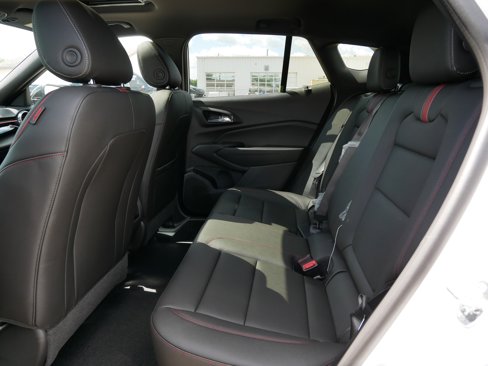 New 2025 Chevrolet Trax RS w/ Sunroof Package image 12