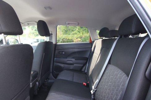 Used 2020 Mitsubishi Outlander Sport AWD image 28