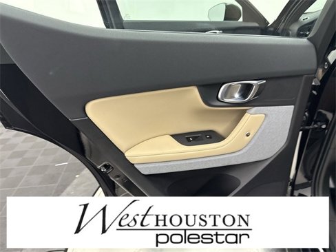 Used 2022 Polestar Polestar 2 w/ Performance Package image 25