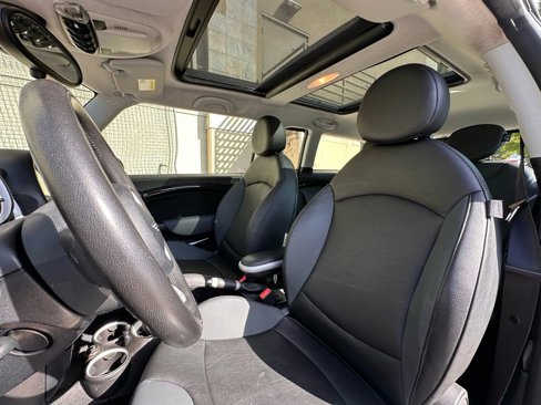 Used 2009 MINI Cooper Clubman Hardtop image 13