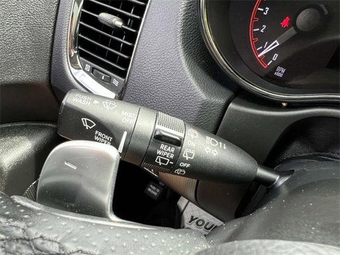 Used 2020 Dodge Durango GT image 31