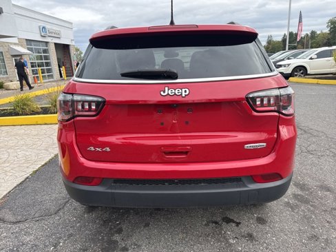 Used 2023 Jeep Compass Latitude w/ Convenience Group image 6