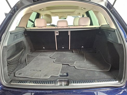 Used 2019 Mercedes-Benz GLC 300 4MATIC image 27