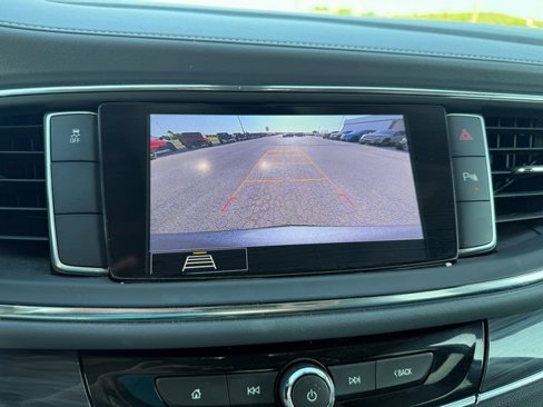 Used 2021 Buick Enclave Essence w/ Sound and Sites Package image 20
