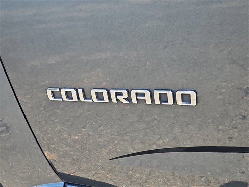 Used 2020 Chevrolet Colorado ZR2 image 14