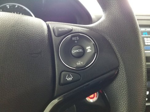Used 2021 Honda HR-V EX image 7