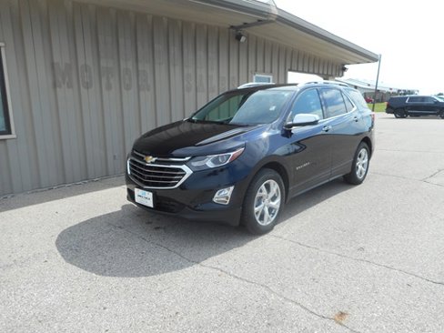 Used 2021 Chevrolet Equinox Premier image 2