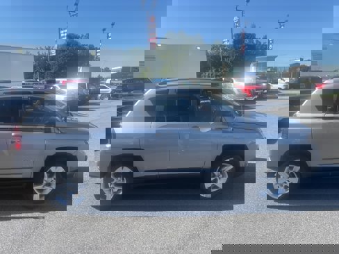 Used 2016 Jeep Compass Sport w/ Power Value Group image 5