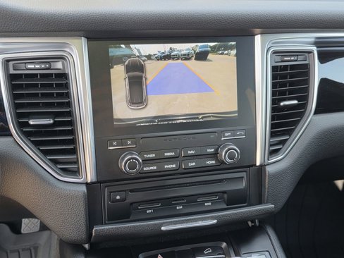 Used 2018 Porsche Macan S w/ Premium Package Plus image 19