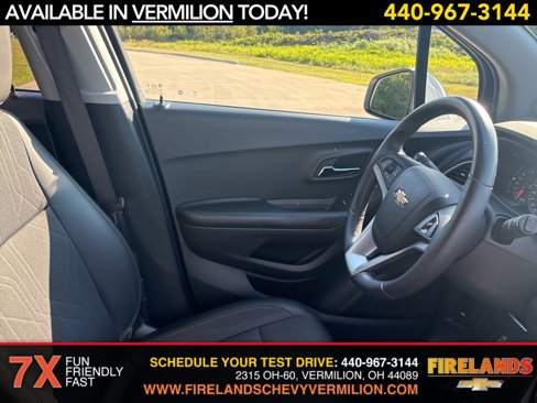 Certified 2022 Chevrolet Trax LT w/ LT Convenience Package image 24