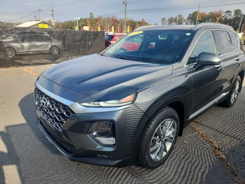 Used 2020 Hyundai Santa Fe SEL w/ Convenience + Premium Package image 4