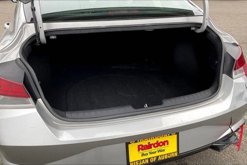 Used 2021 Hyundai Elantra SEL w/ Convenience + Premium Package image 26