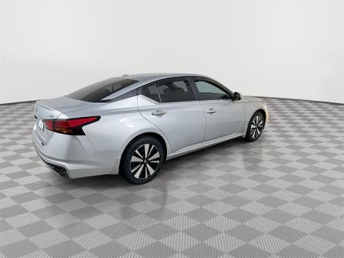 Certified 2023 Nissan Sentra SV w/ All-Weather Package image 8