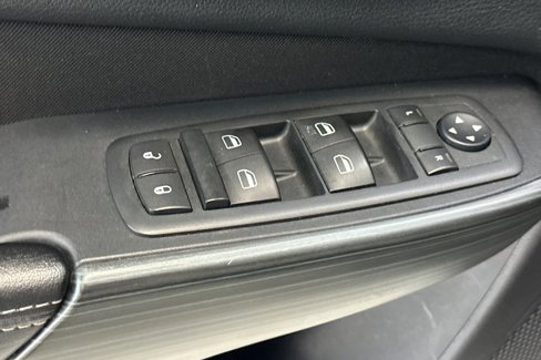 Used 2015 Jeep Cherokee Latitude image 14