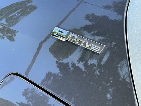 Used 2018 BMW 330e image 4