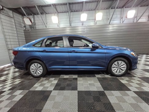 Used 2019 Volkswagen Jetta S w/ Driver Assistance Package image 9